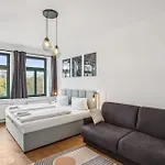 Arbio I Modern Near Stoetteritz Lejlighed