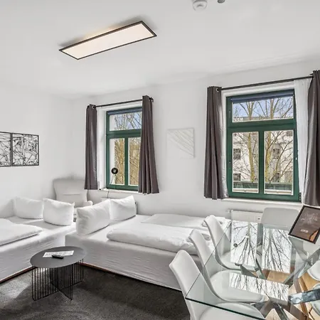 Arbio I Modern Near Stoetteritz Apartman *